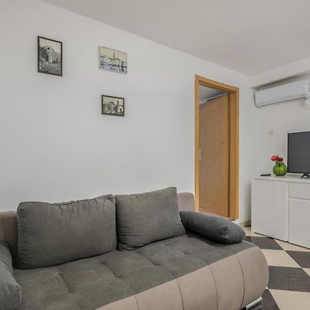 Apartments D 크르크 외부 사진